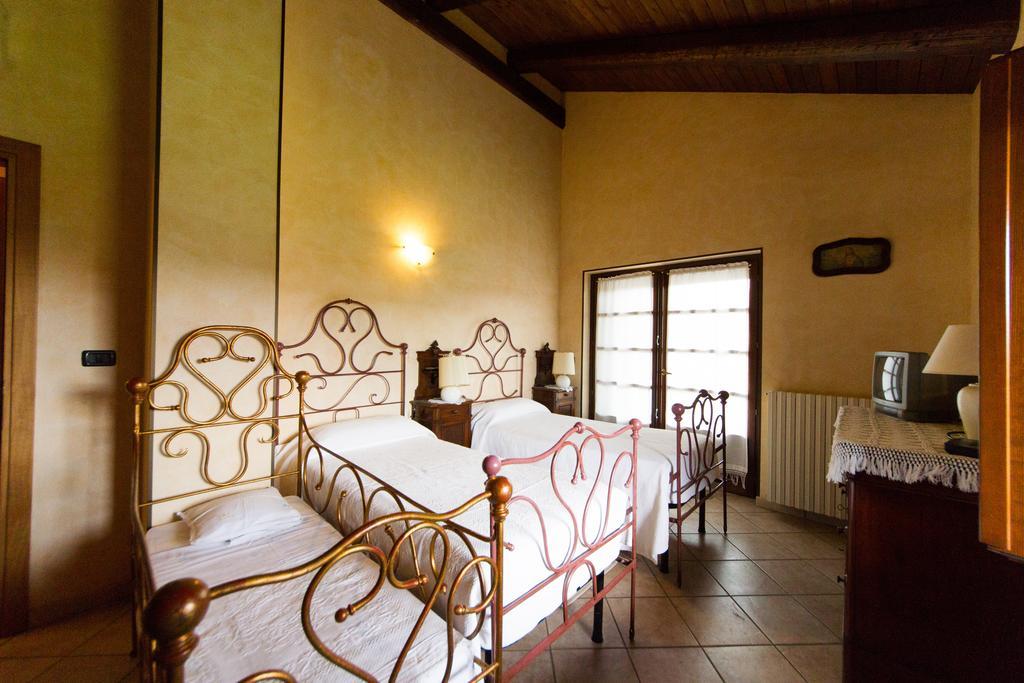 Agriturismo La Ca 'D Majin Poirino Cameră foto